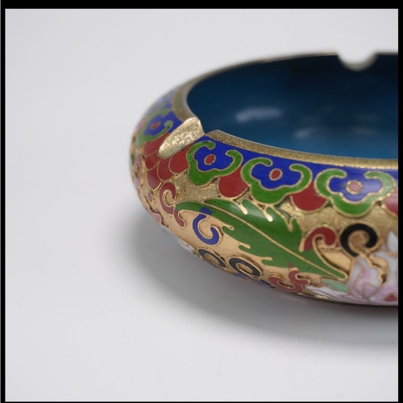 Antique‎ Chinese Cloisonne Enamel Ashtray with Floral Motifs - Picture 4 of 5